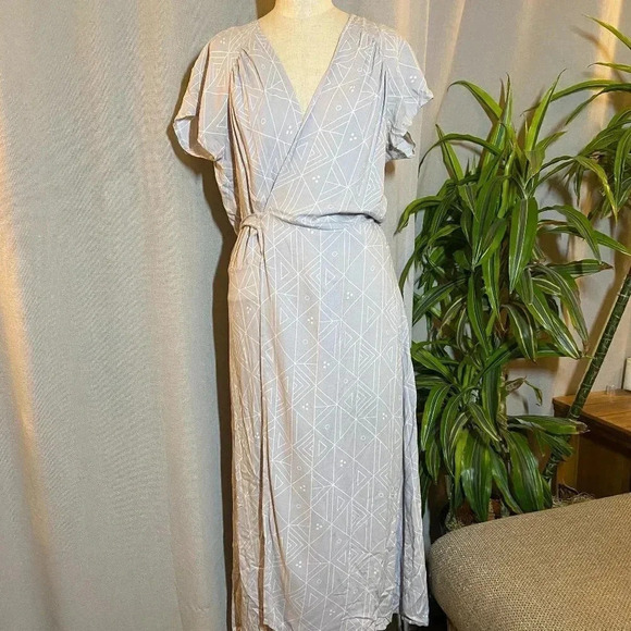 Ali Golden Gray White Wrap Dress Midi Geometric Print Medium - Picture 3 of 5